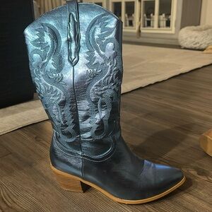 Metallic blue cowboy boots